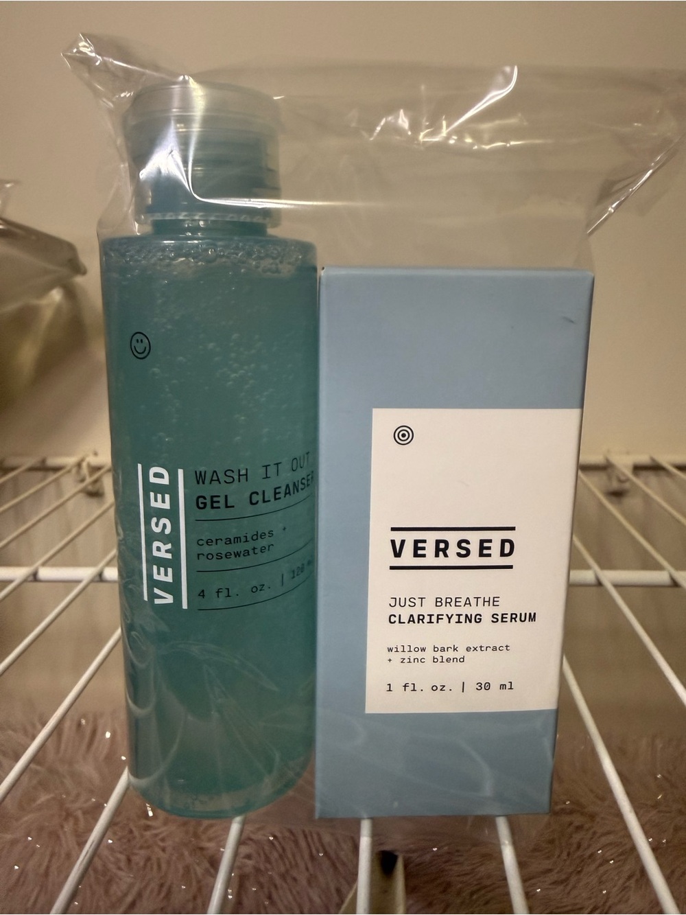 Versed Wash It Out Gel Cleanser — Aqua Gel Cleanser with Ceramides